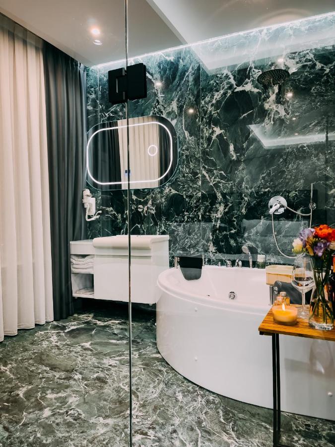 Imperator Hotel Tiranë Eksteriør bilde