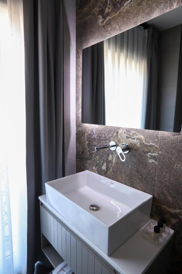Imperator Hotel Tiranë Eksteriør bilde
