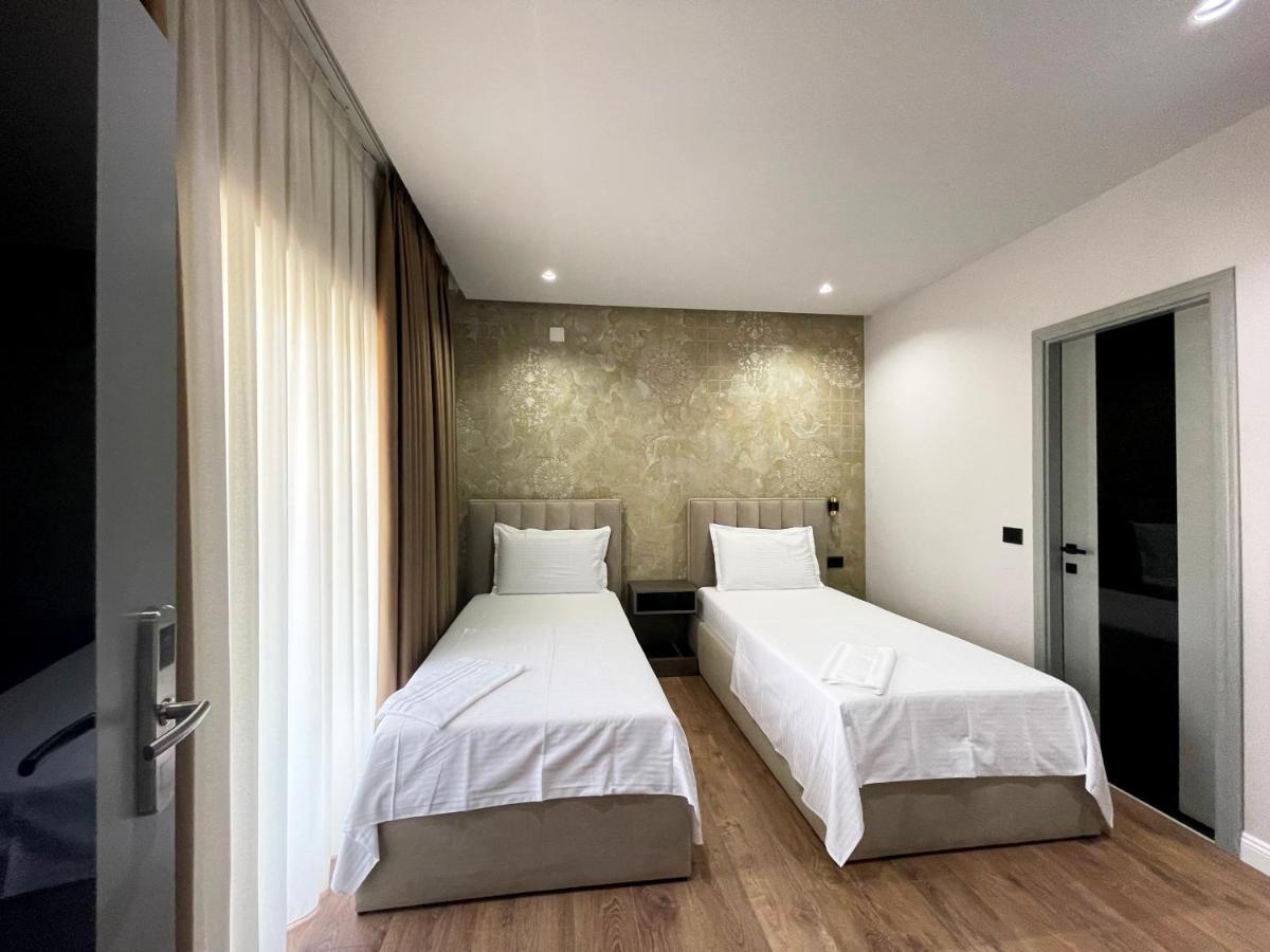 Imperator Hotel Tiranë Eksteriør bilde